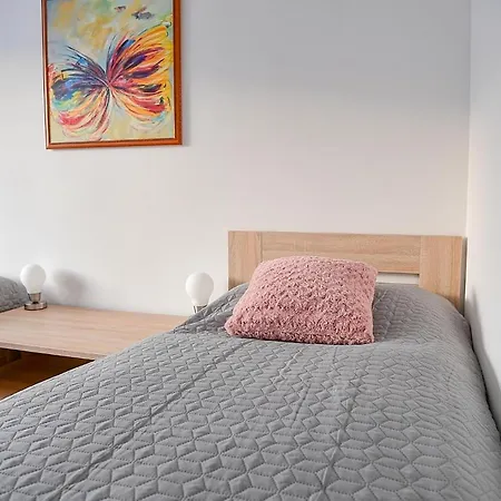 Lydie Apartment *
